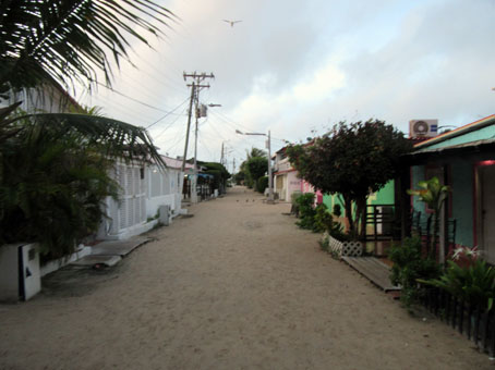 Улица на острове Гран Роке.