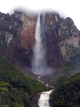 Вот он водопад Анхель.