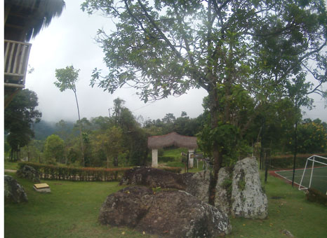 Около входа в природный туристический парк Куаламельгар.