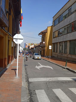 В историческом центре столицы Колумбии города Сантафе-де-Богота.