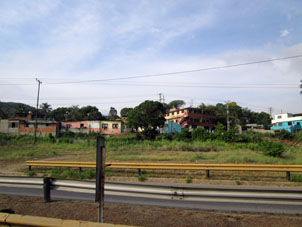 Жилые дома между Эль Палито и Мороном (штат Карабобо).