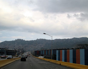 Снова дорога через Каракас.