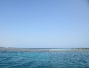 Коралловая отмель около  Острова Длинный (Исла Ларга).