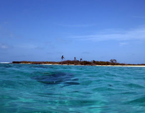 Взгляд на атолл Саль со стороны Карибского моря.
