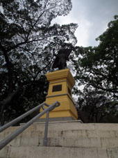 "Быть в Каракасе 20 февраля 1860" - провозгласил генерал Эсекель Самора, через год после провозглашения Революции в Коро, но не дожил 40 дней до этой даты.