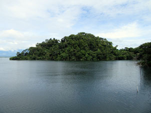Остров на водохранилище Маспарро.