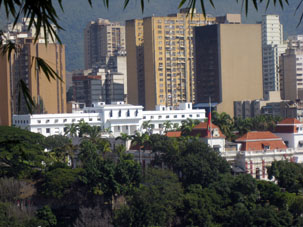 Президентский дворец Мирафлорес в Каракасе.