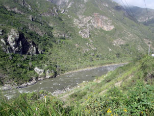 Река Хубонес, пока Харбин Энерджи ещё не построил плотину.