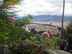 Вид со смотровой горы на город Куэнку.