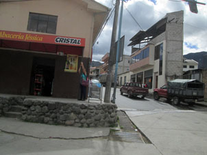 Есть и в Эквадоре свой винный магазин "Кристалл"