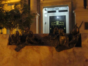 Фрагмент памятника борцам за независимость от Испании.
