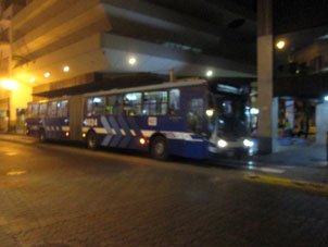 Автобус гуаякильского метро (метровских поездов нет).