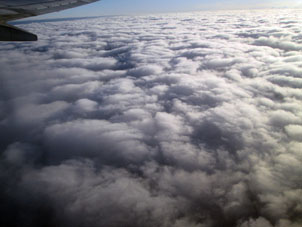 Далее полетели выше облаков.
