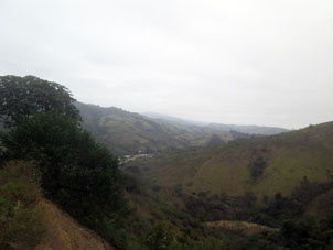 Вид с дороги из Аренильяса в Аламор.