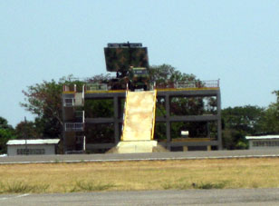 РЛС аэропорта Сан-Фернандо.