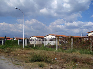 Военный городок около воздушной базы "Эль Либертадор".