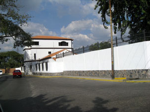 Дом Хуана Висенте Гомеса, ккоторый правил Венесуэлой с 1908 по 1935 годы.