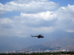 Испытательный полёт после сборки вертолёта М-17В5 над воздушной базой "Эль Либертадор" в Маракае.