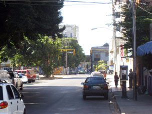 Улица в районе Каликанто в Маракае.
