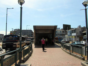Северный выход из станции метро "Седеньо".