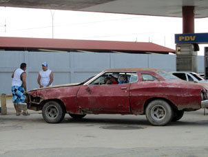 На дорогах Венесуэлы есть и такие авто,