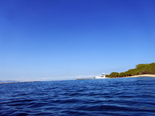 Взгляд на западную оконечность острова и на Пуэрто-Кабельо.