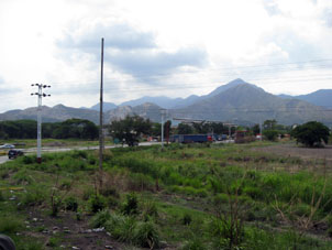 Поворот на Мариару с Регионального шоссе Каракас-Валенсия.