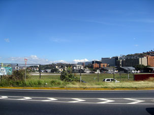 Вид на авиабазу с Панамериканского шоссе.