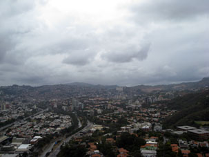 Вид западной части Каракаса с вертолёта.