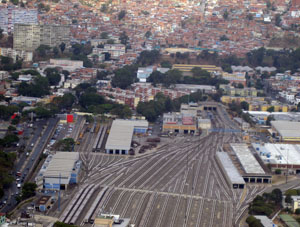 Вид метровского депо Каракаса с вертолёта.