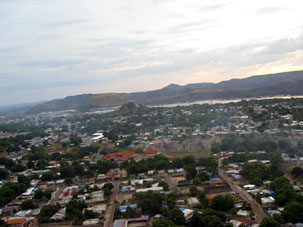 Гора в центре Пуэрто-Аякучо.