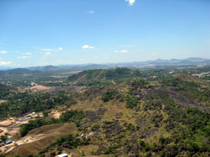 Гранитные скалы Пуэрто-Аякучо