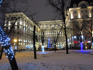 Iluminación navideña en el bulevar Tverskoy.