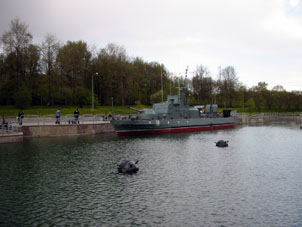 Expedición dedicada a la Marina de Guerra Soviética en la parte suroeste del Parque de la Victoria.
