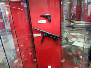 Pistola y pistola ametralladora del período de la Segunda Guerra Mundial.