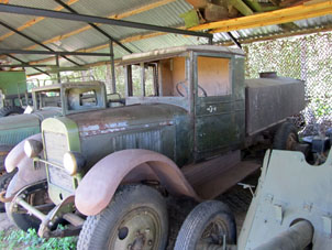 Exposición de transporte automóvil antiguo.