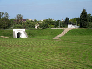 La fortaleza es monumeto arqueológico. La primera mención de la misma se refiere al siglo XII.