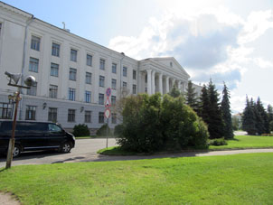 Universidad Estatal de Pskov (en la ciudad de Pskov).
