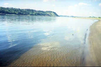 Río Kama desde población Simónikha (parte de la ciudad de Sarápul).