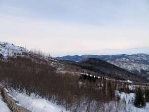 Vista a la llanura y estepa (pradera) desde la montaña Gládeñkaya.