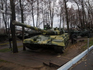 Tanque de guerra T-80B.
