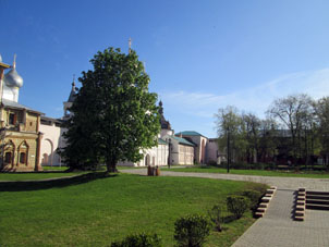 Patio central (de metropolita) del kremlin de Rostov el Grande.