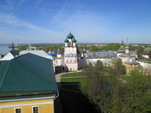 Vista al estanque en el centro del kremlin desde su atalaya.