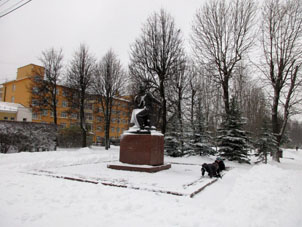 Monumento al arquitecto del kremlin (alcázar) de Smolensk Fiodor Koñ.