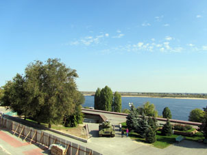 Vista al río Volga desde el recinto del museo de la Batalla de Estalingrado.