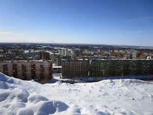 Vista al pueblo de Talnakh, distrito urbano de Norilsk, región de Krasnoyarsk.