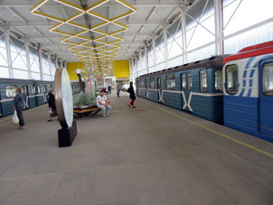Estación Filátov lug de la línea Sokólnicheskaya del Metro de Moscú