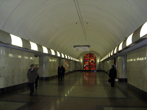 Estación Dubrovka de la línea Lyúblinsko-Dmítrovskaya del Metro de Moscú.