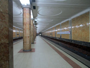 Estación Krasnosélskaya (Красносельская) de la línea Sokólnicheskaya del Metro de Moscú