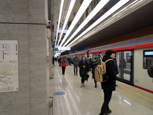 Estación Nizhegoródskaya (Нижегородская) de la Gran Línea Circular (Tercer Circuito de Transbordo) y de la Línea Nekrásovskaya (Некрасовская) del Metro de Moscú.